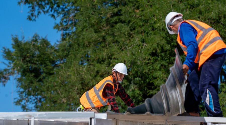 Expert top industrial roofings services in Windyville, MO